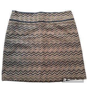 🤑$5 SALE🤑US4🌺Mini Skirt Pencil Lined Black Brown Chevron  Business Casual